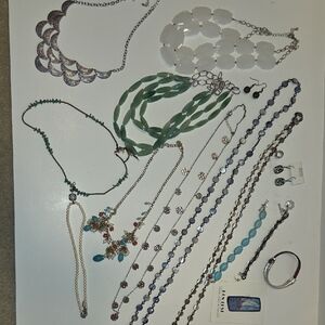 Jewelry Lot- Mostly Bold Necklaces